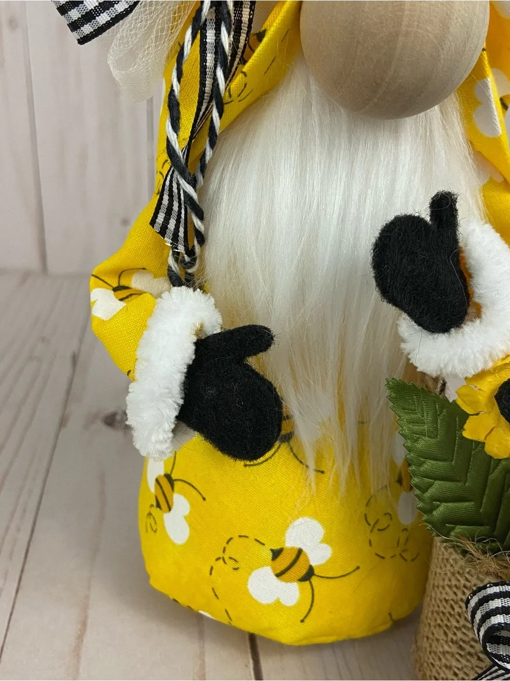 Bee Gnome w/ Sunflowers | Handmade Spring Decor - Picture 10 of 14